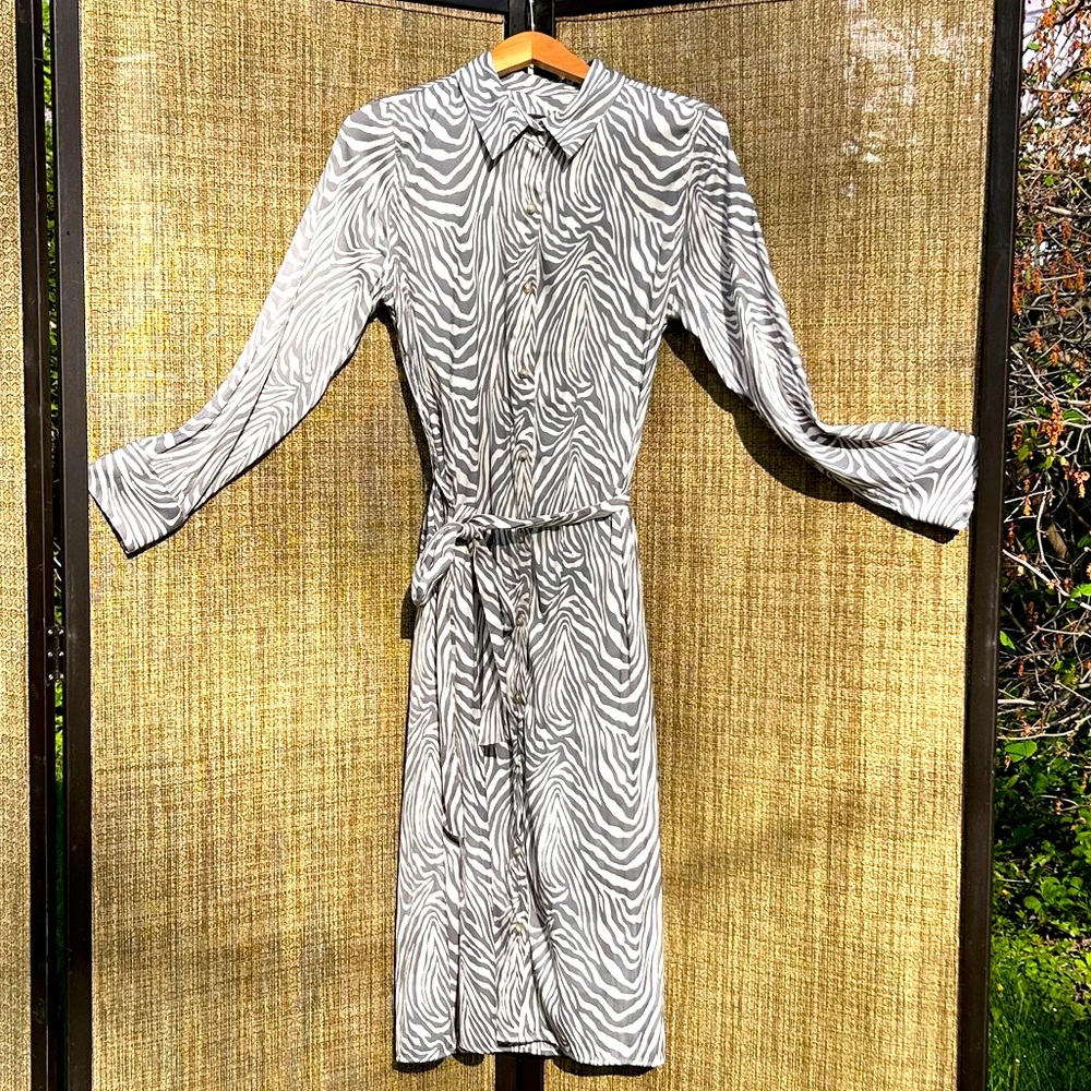 Banana Republic Gray & White Zebra Print Long Sleeve Shirt Dress